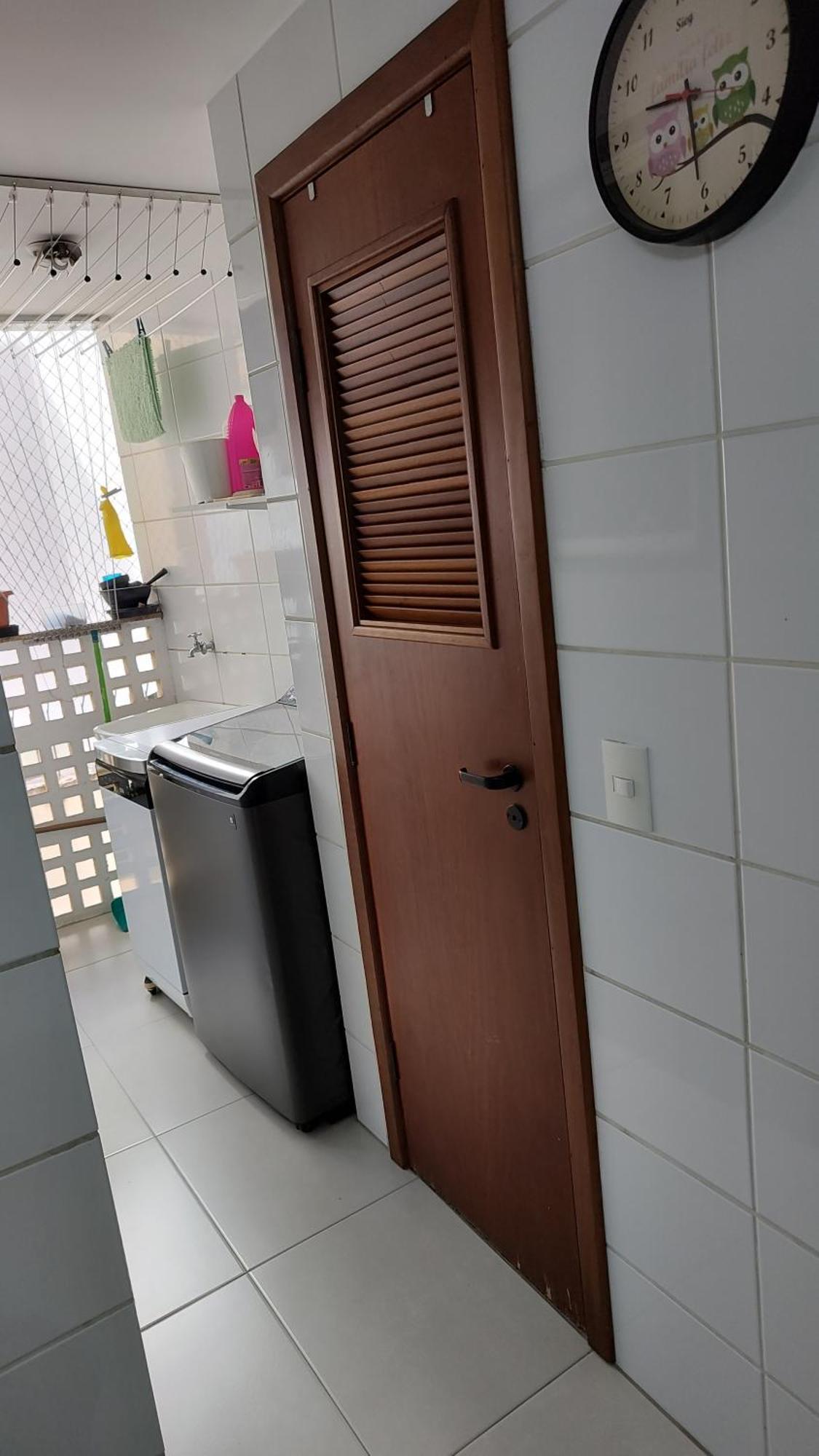 Hostel For One Com Quarto De Solteiro E Banheiro Privativos 维多利亚 外观 照片
